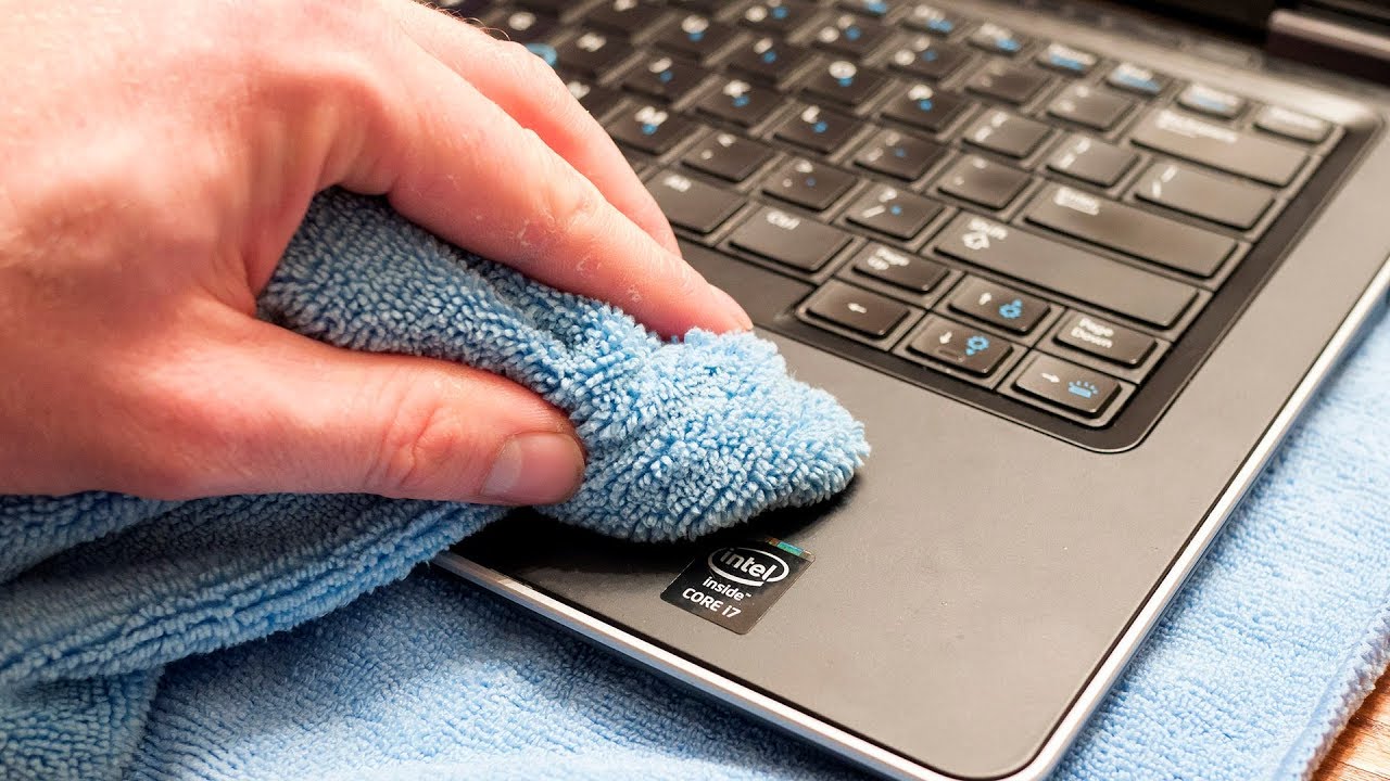 Ensure no physical obstructions: Check if any objects or debris are preventing the touchpad from functioning properly.
Clean the touchpad surface: Use a soft cloth or cleaning wipe to remove any dirt or smudges that may be affecting touch sensitivity.